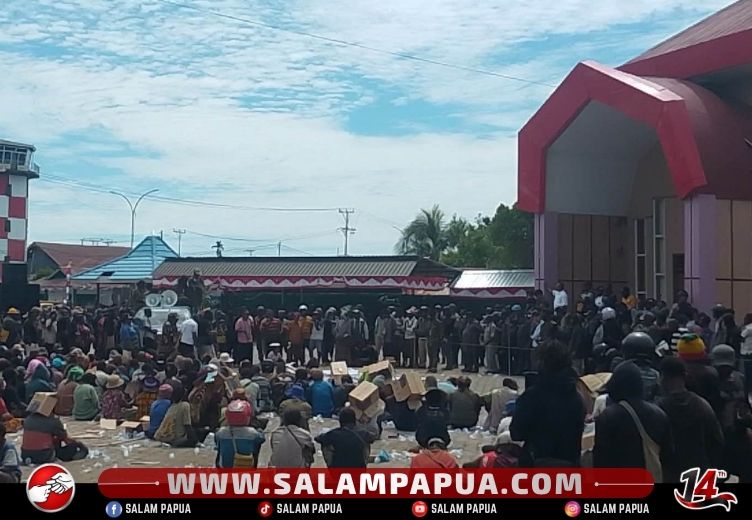 Gelar Aksi Di Kantor DPRP Papua Tengah, Ini Enam Poin Pernyataan Front Peduli Alam Dan Manusia Mee SIMAPITOWA