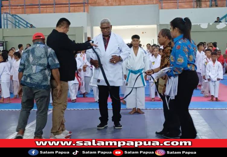 Bupati Mimika Johannes Rettob Resmi Jabat Ketua FORKI Mimika Periode 2026�2030