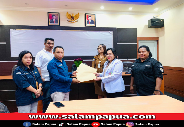 RSUD Mimika Serahkan Hasil Tes Kesehatan Paslon Pilkada 2024 Ke KPU