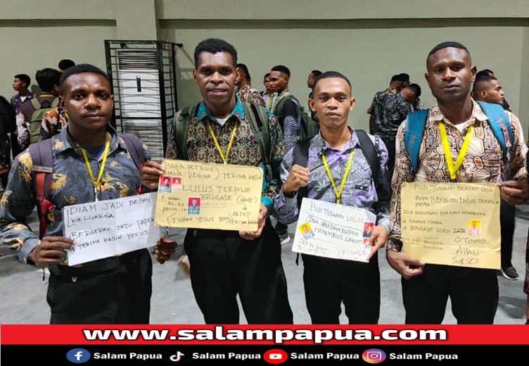 Cetak Sejarah, 4 Putra Potowaiburu Lolos Jadi Anggota Polri
