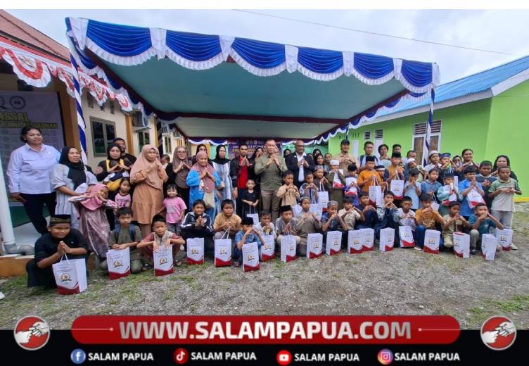 Perkuat Semangat Toleransi, Kesbangpol Dan FKUB Mimika Gelar Sunatan Massal Gratis Dan Wawasan Kebangsaan
