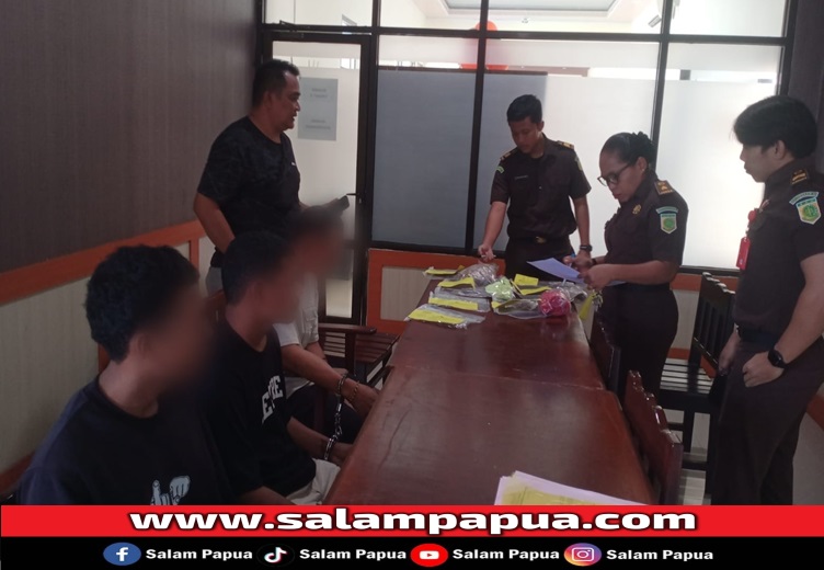 Tiga Pelaku Penikaman Gadis Di Jalan Hasanudin Timika Diserahkan Ke Kejari