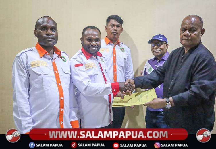 Onesimus Rumbino Resmi Pimpin Pertina Mimika, Siap Gelar Bupati Cup V
