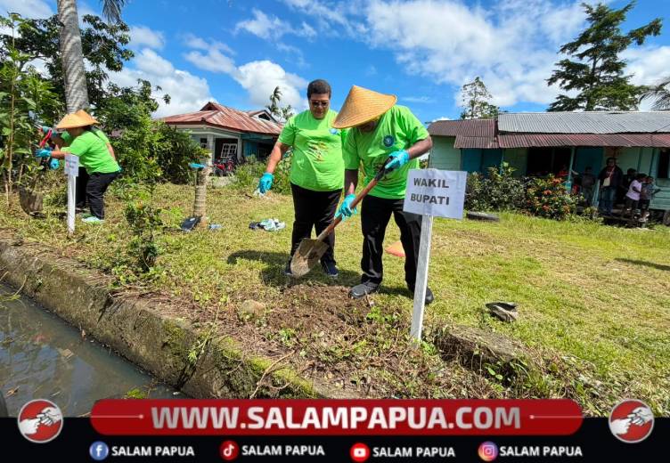TP PKK Ambil Peran Dalam Program Pemerintah, Wabup Mimika Apresiasi Penanaman 400 Pohon Kelor
