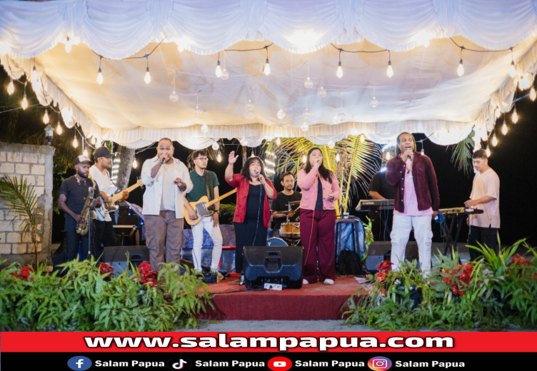 Konser Amal Natal Di Pantai Holtecamp, Kumpulkan Donasi Untuk 1.500 Anak Di Papua
