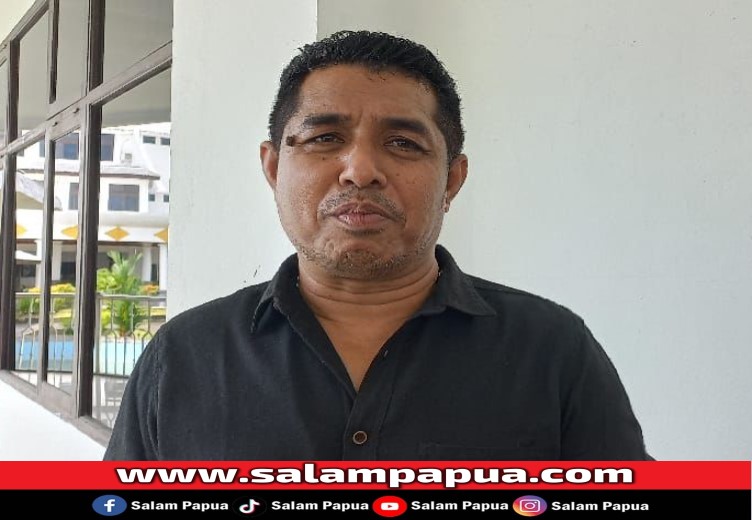 KPU Mimika Serahkan Berkas PAW Almarhum Leonardus Kocu Dan Parjono Ke DPRD