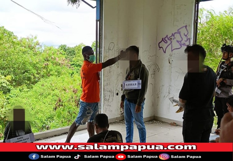 Polisi Gelar Reka Ulang Pembunuhan Nelson Pakage Di Eks Gedung Perpustakaan Mimika