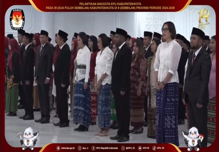 Anggota KPU Mimika Periode 2024-2029 Resmi Dilantik, Berikut Strukturnya