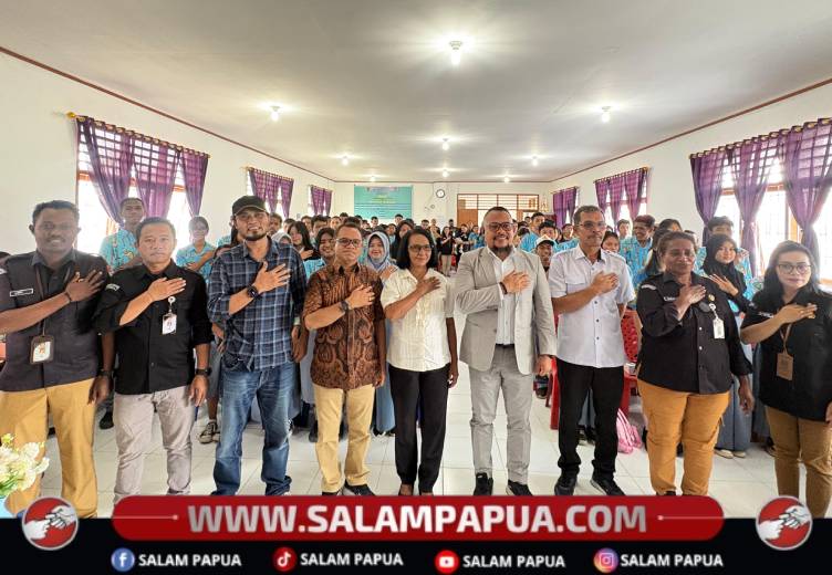 KPU Mimika Edukasi 120 Siswa SMA Negeri 7 Jadi Pemilih Cerdas Dan Bijak