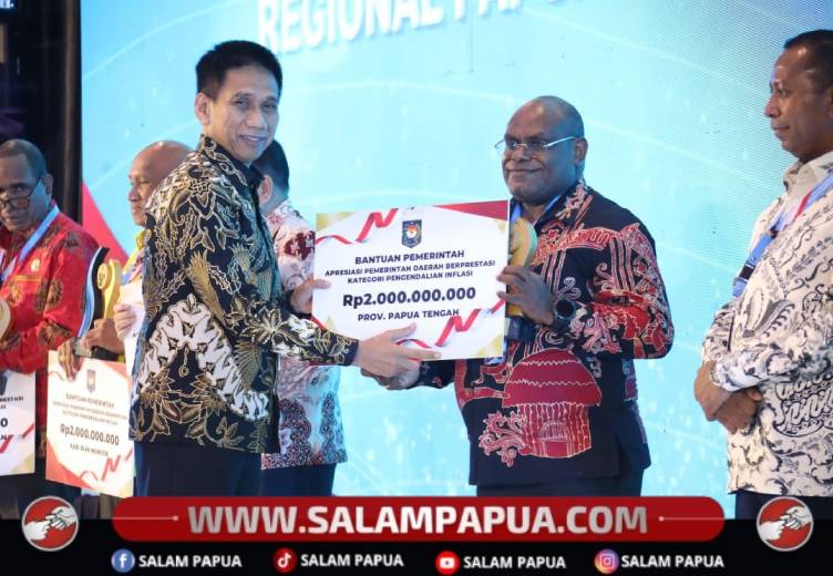 Pemprov Papua Tengah Raih Penghargaan Terbaik Penurunan Pengangguran Dan Pengendalian Inflasi, Terima Insentif Rp5 Miliar