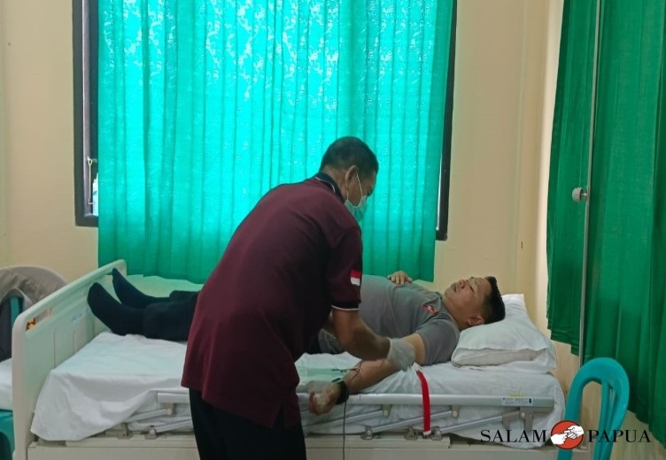 POLRES MIMIKA GELAR DONOR DARAH: �SETETES DARAH ADALAH NYAWA BAGI MEREKA�