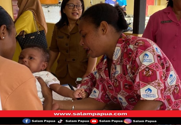 Peduli Kesehatan Bayi Dan Balita, Polsek Mimika Baru Gencar Melakukan Pelayanan Posyandu