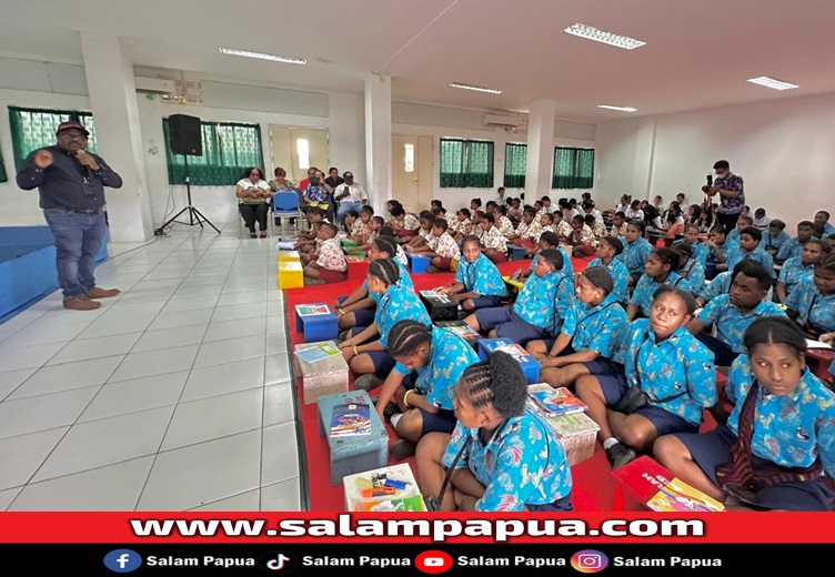 �Sampari Si Cenderawasih� Ajarkan Anak-anak Papua Pentingnya Literasi Sejak Dini