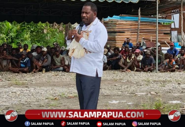 Bupati Nduga Resmikan Puskesmas Dan Serahkan Bantuan Gereja Serta Pembayaran Lahan Sekolah-Puskesmas Di Krepkuri