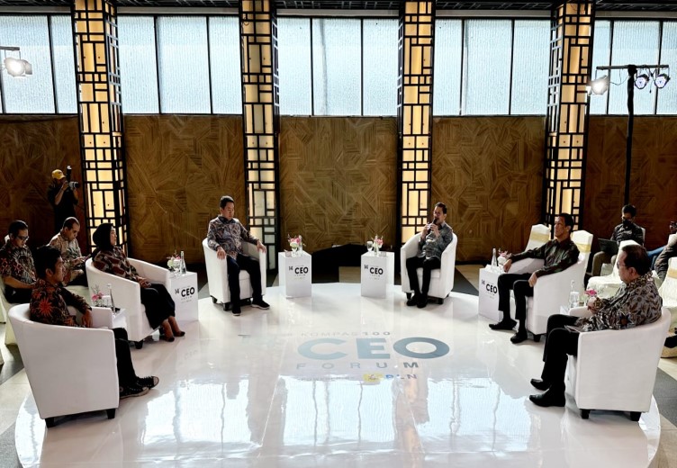 Situasi diskusi panel CEO Insight bagian dari Kompas 100 CEO Forum di Jakarta, Senin (23/10) (salampapua.com/Corp.Comm PTFI) 
