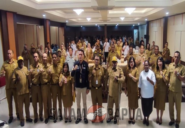 Foto bersama seluruh peserta kegiatan (Foto:salampapua.com/Evita)