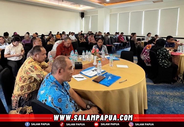 Suasana peserta saat mengikuti penyuluhan dan penyebarluasan kebijakan pajak dan distribusi daerah (salampapua.com/Evita)