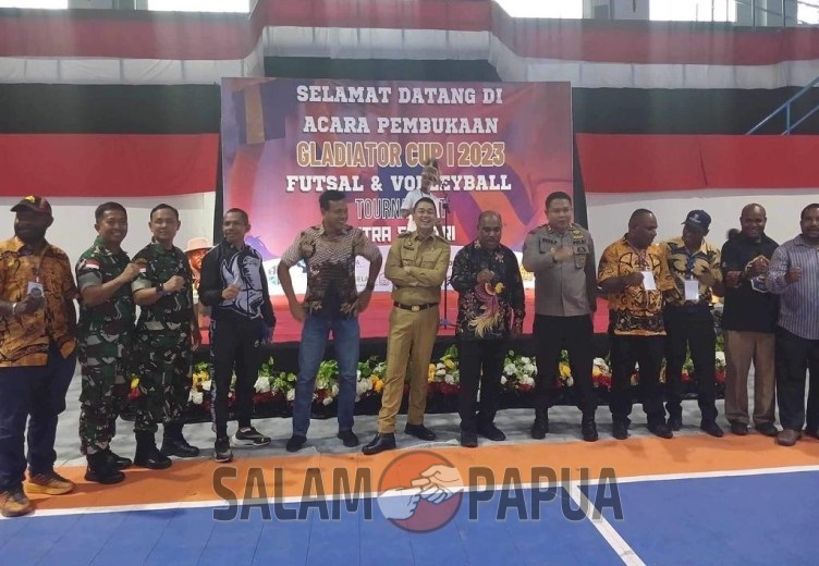 Foto bersama usai pembukaan (Foto:salampapua.com/Evita)