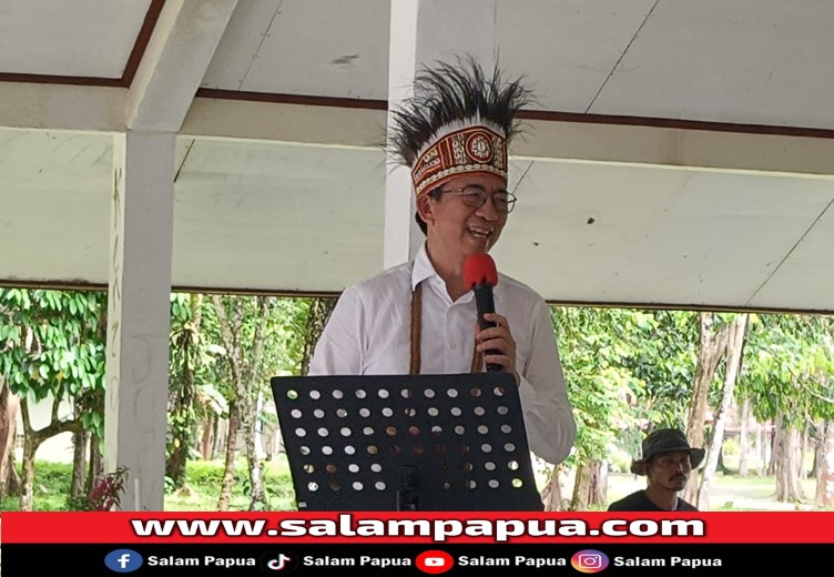 Pencetus Metode Gasing, Prof Yohanes Surya saat menyampaikan sambutan (salampapua.com/Acik)