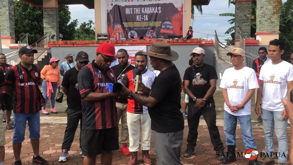 Pembukaan kegiatan oleh Maximus Tipagau (Foto:salampapua.com/Evita)