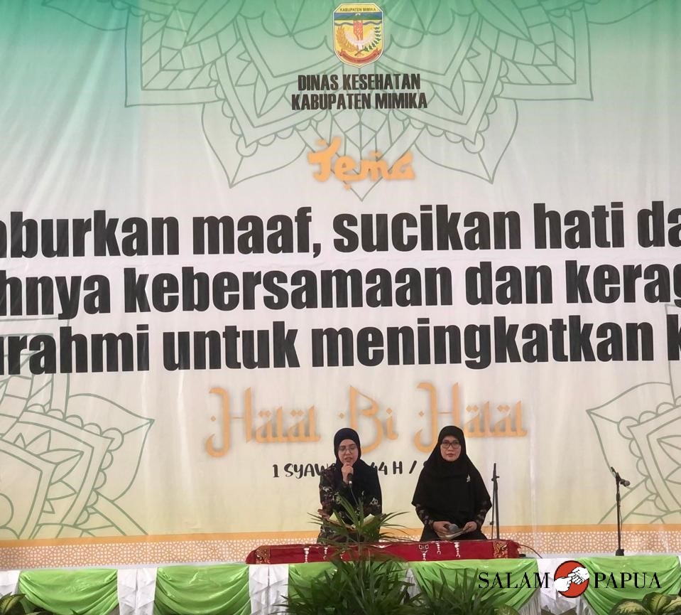 Pembacaan Kalam Ilahi Surat Al-Imran Ayat 103-105 oleh Hernaawati dan Hesti Wijayanti (Foto:salampapua.com/Evita)