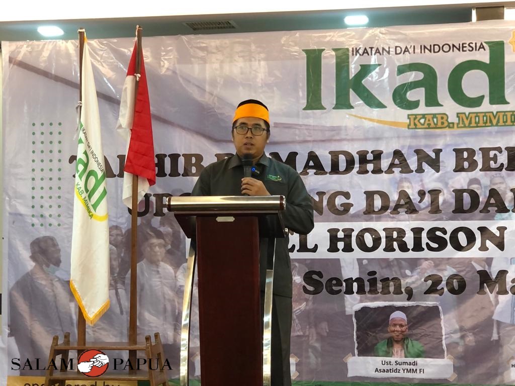 Ketua Panitia Rahmat Sadeli saat melaporkan kegiatan (Foto:salampapua.com/Evita)