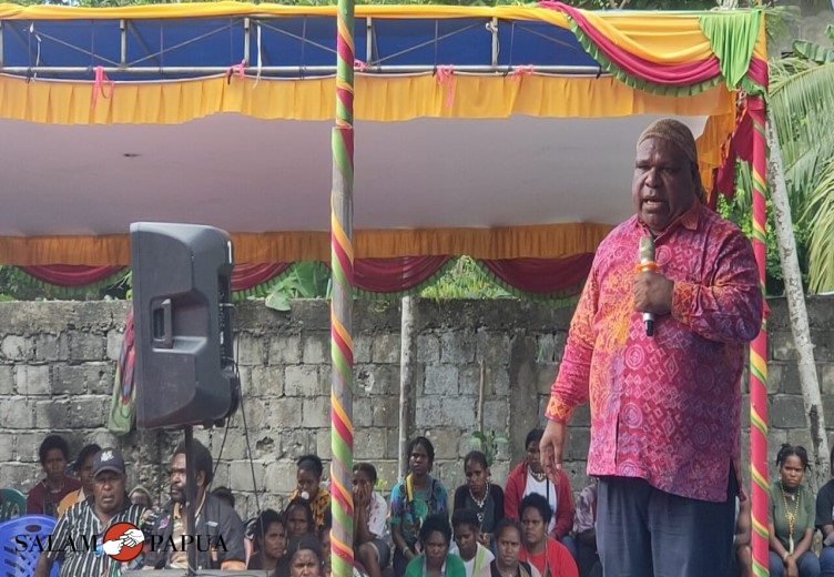 YAYASAN GENERASI AMUNGME BANGKIT GELAR PELEPASAN SISWA KELAS IX DAN KELAS MATRIKULASI