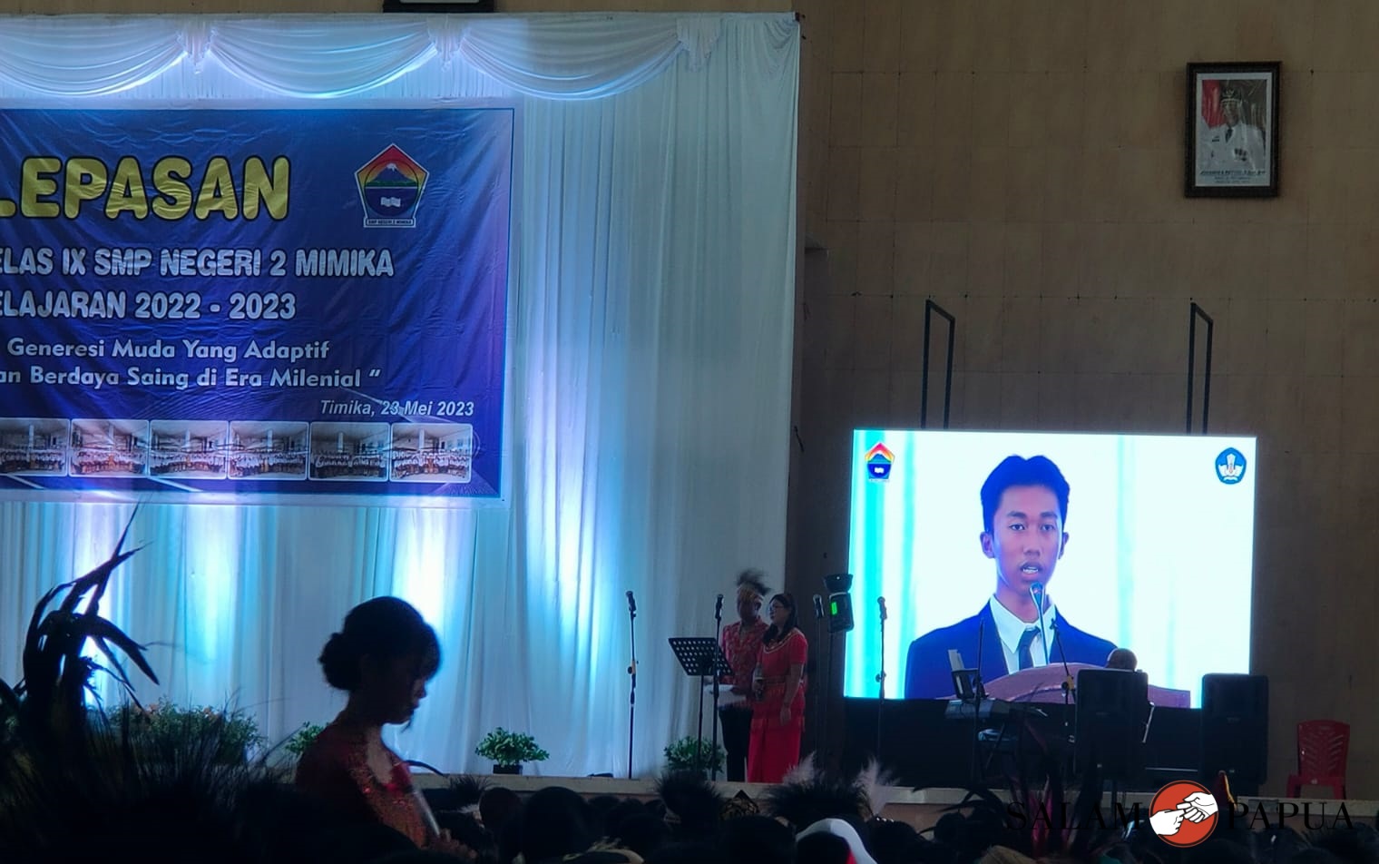 Perwakilan adik tingkat, Muhammad Akbar saat menyampaikan pesan dan kesan (Foto:salampapua.com/Acik)