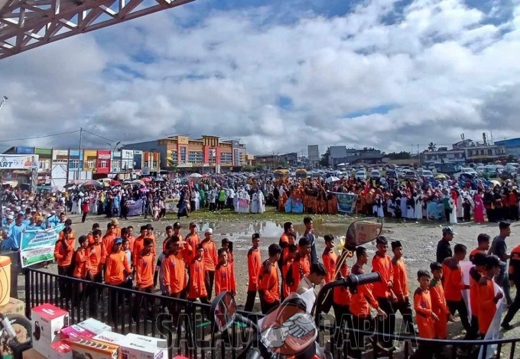 KEMERIAHAN PAWAI TA�ARUF PHBI MIMIKA MERAYAKAN TAHUN BARU ISLAM 1445 H