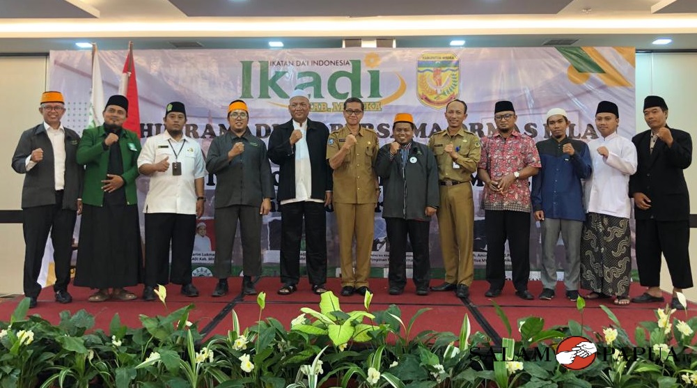 Foto bersama usai pembukaan kegiatan (Foto:salampapua.com/Evita)