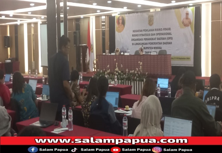 Perwakilan BPKP Provinsi Papua, Miarno sedang memberikan materi kegiatan